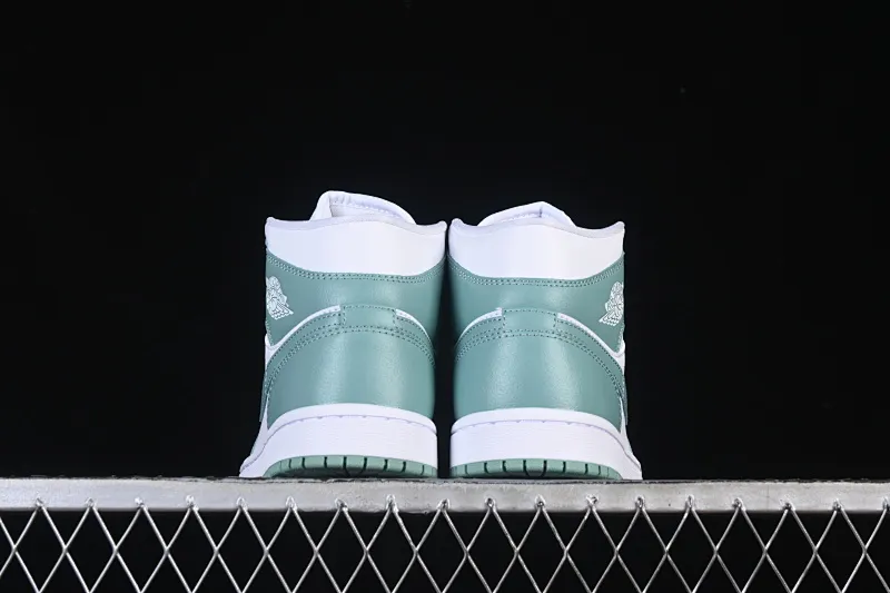 All categories Air Jordan Jordan series basketball shoes Air Jordan 1 Mid G version pure original Air Jordan 1 Mid "Jade Smoke" AJ1 Joe 1 smoke gray jade BQ6472-138